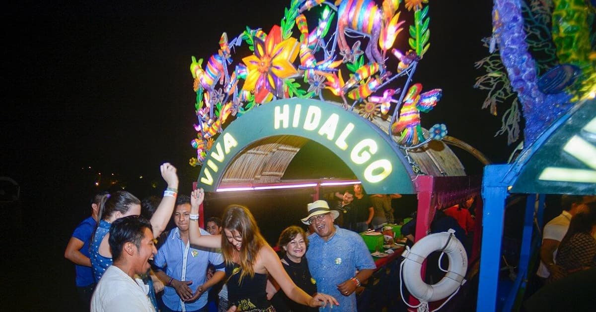 Desde Cancún: Entrada al Parque Xoximilco Todo Incluido