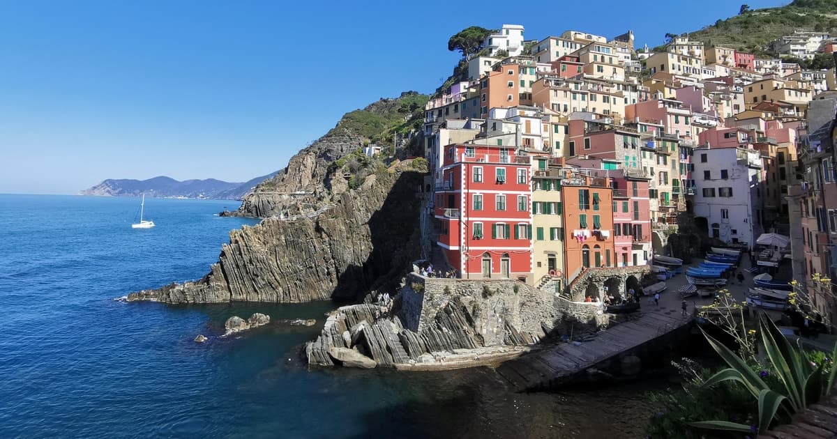 From Florence: Small-group to Cinque Terre and Pisa Day Tour