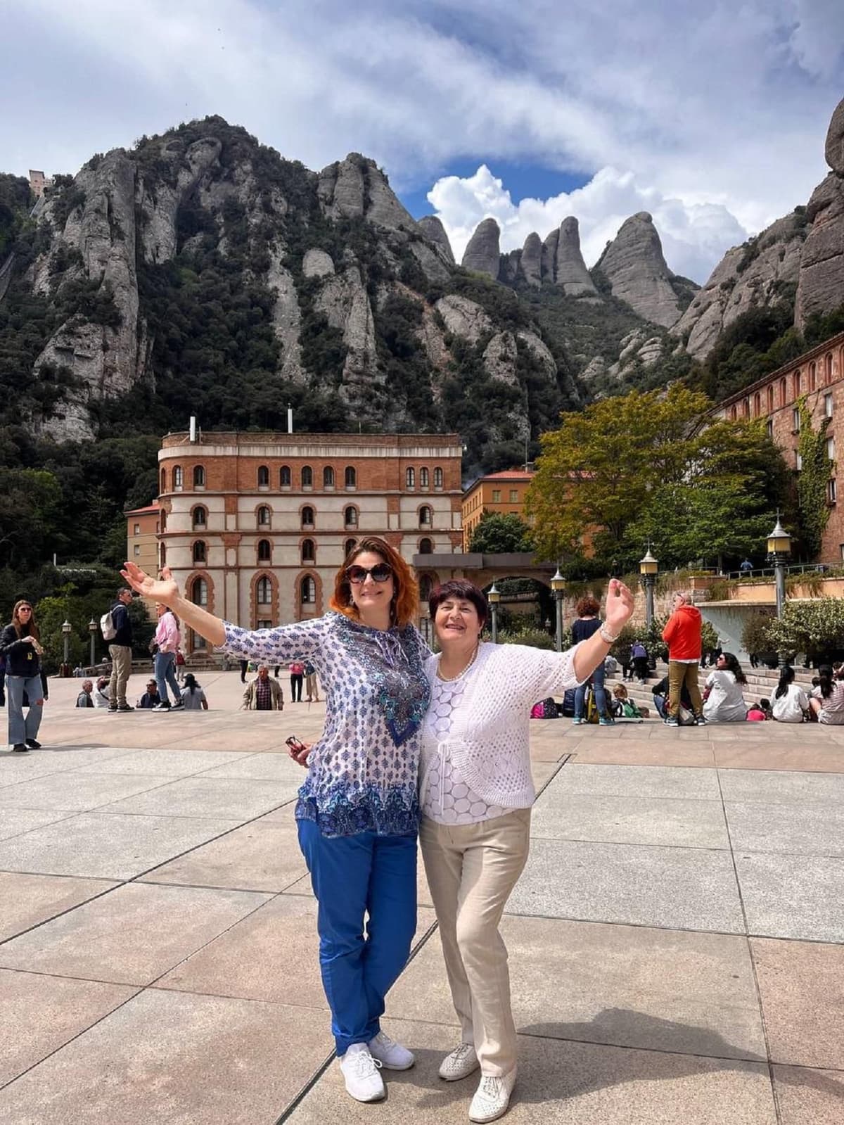 Montserrat: tour privado, la Virgen Negra y degustaciones locales
