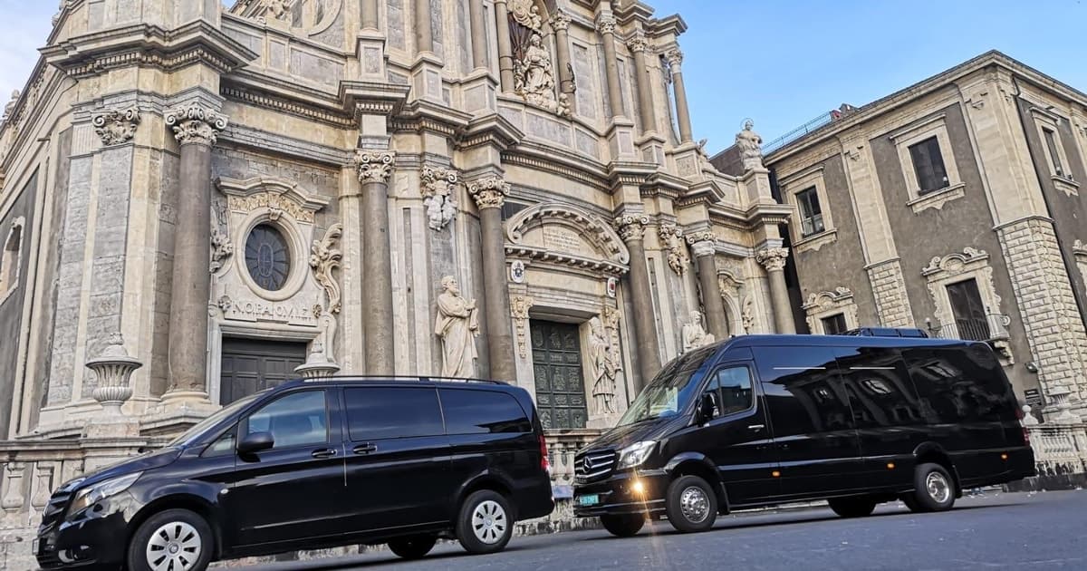 Desde Catania: tour con audioguía por el Etna, Taormina e Isola Bella