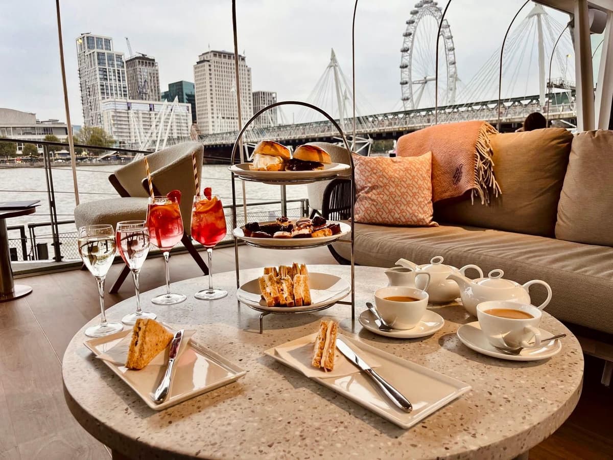 London: Riverside Afternoon Tea with Champagne or Gin