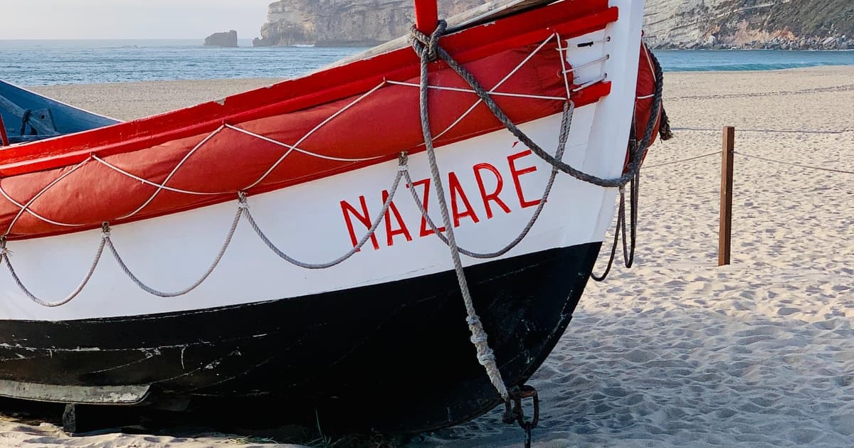 Lisbon: Porto Nazaré & Capela do Senhor da Pedra day trip