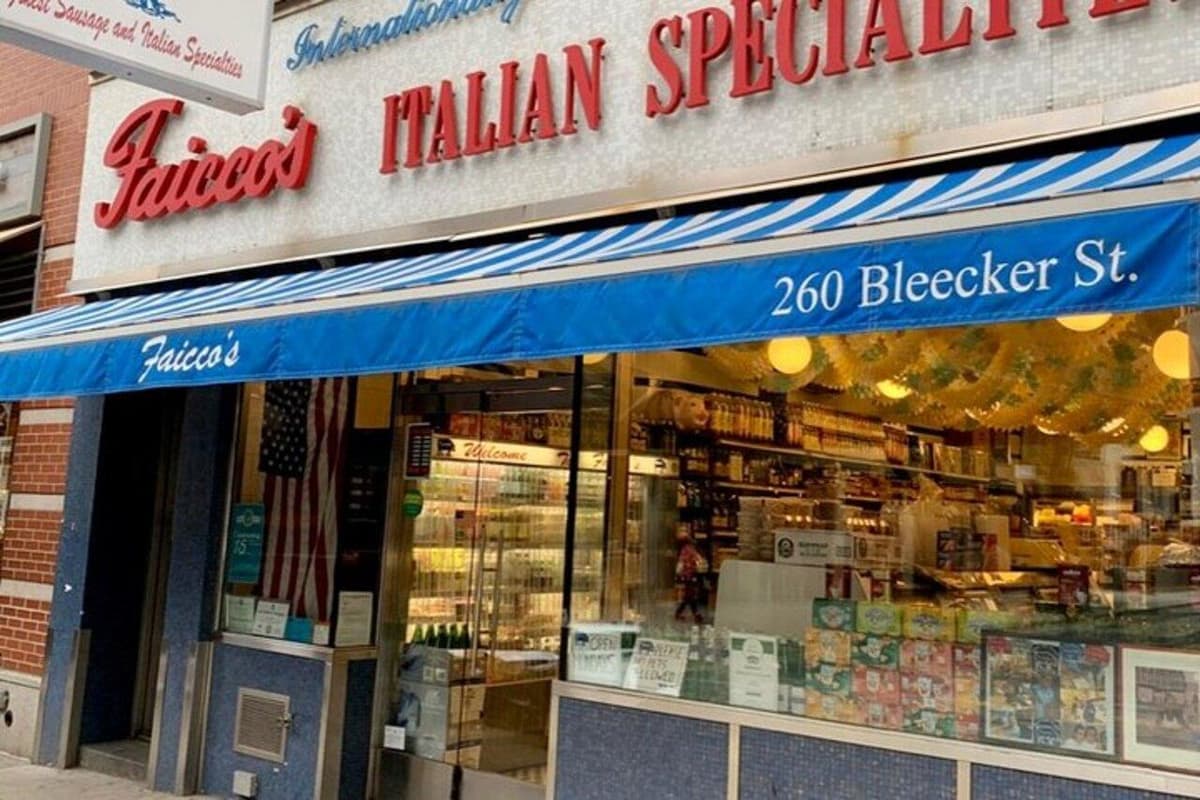 NYC: Greenwich Village and Washington Square Park Food Tour