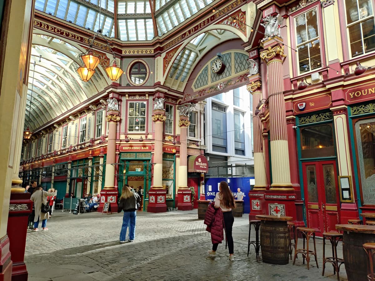 London’s Old Town: Romans, Riots and Royals