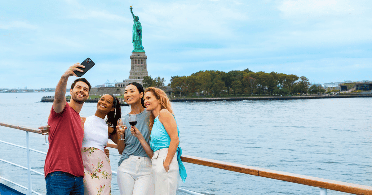 New York City: Statue of Liberty & Ellis Island Tour