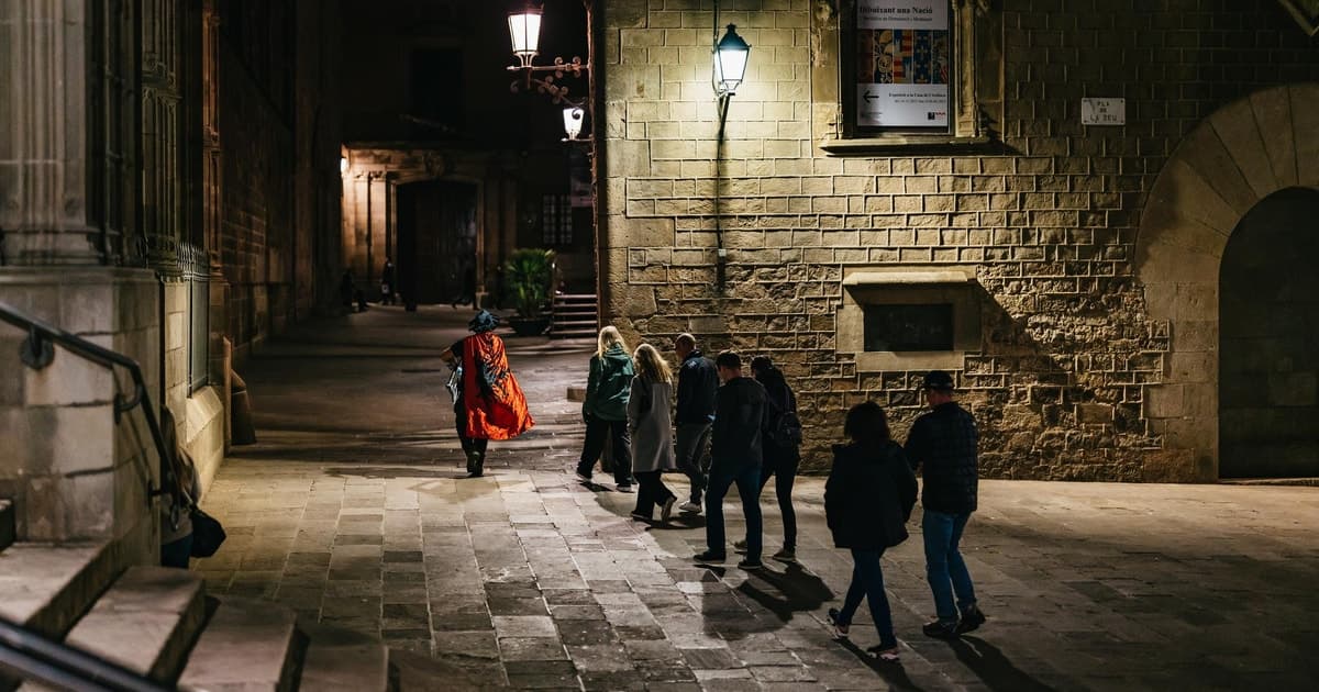 Barcelona: Gothic Quarter Ghosts and Legends Walking Tour