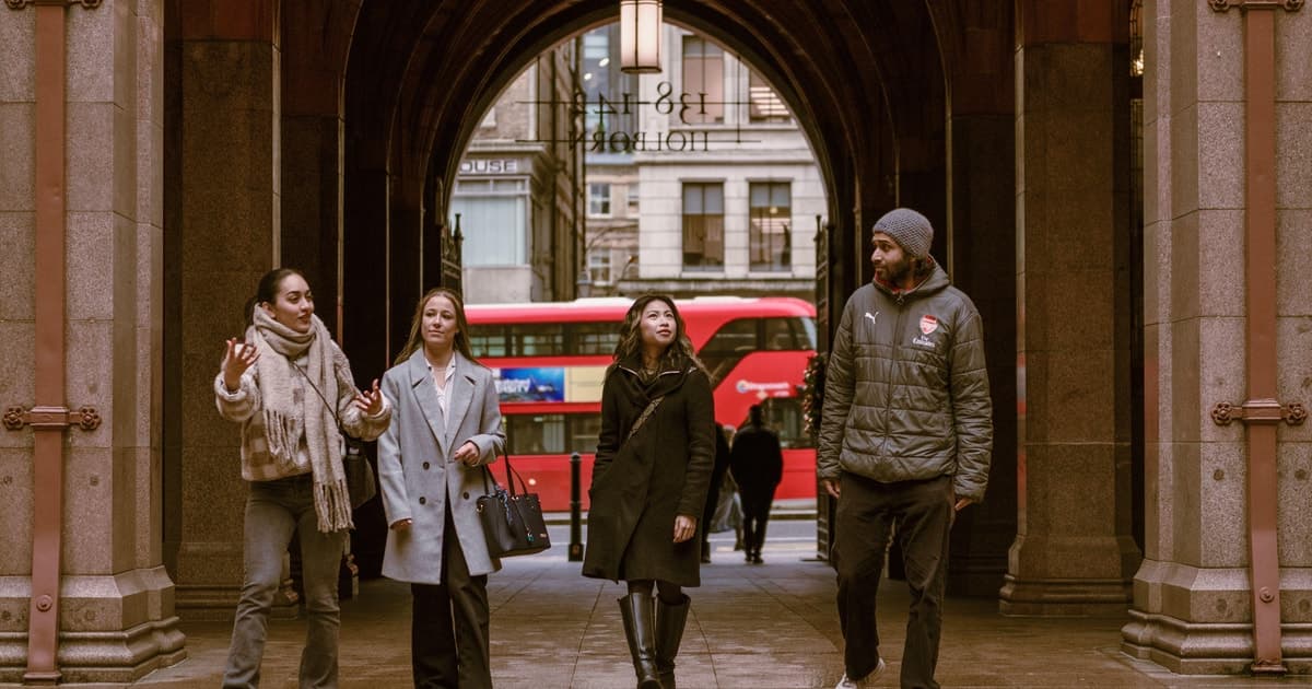 London: Historic Pub Tour & Jack the Ripper Evening Walk