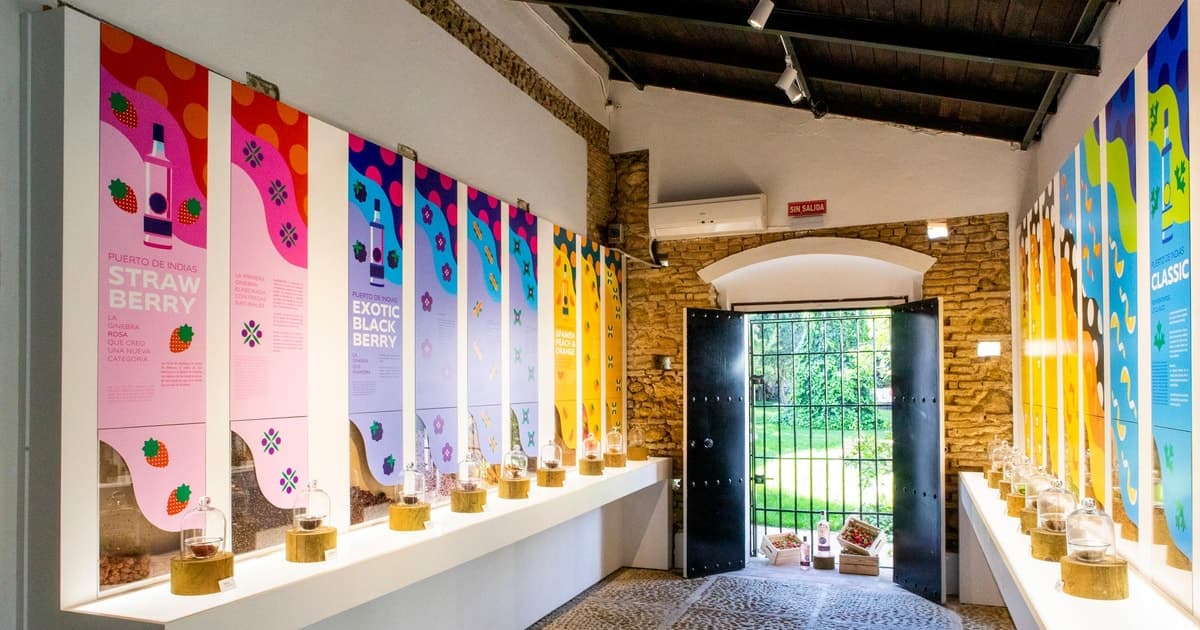 Sevilla, Carmona: Puerto de Indias Distillery premium tour with GIN Tonic