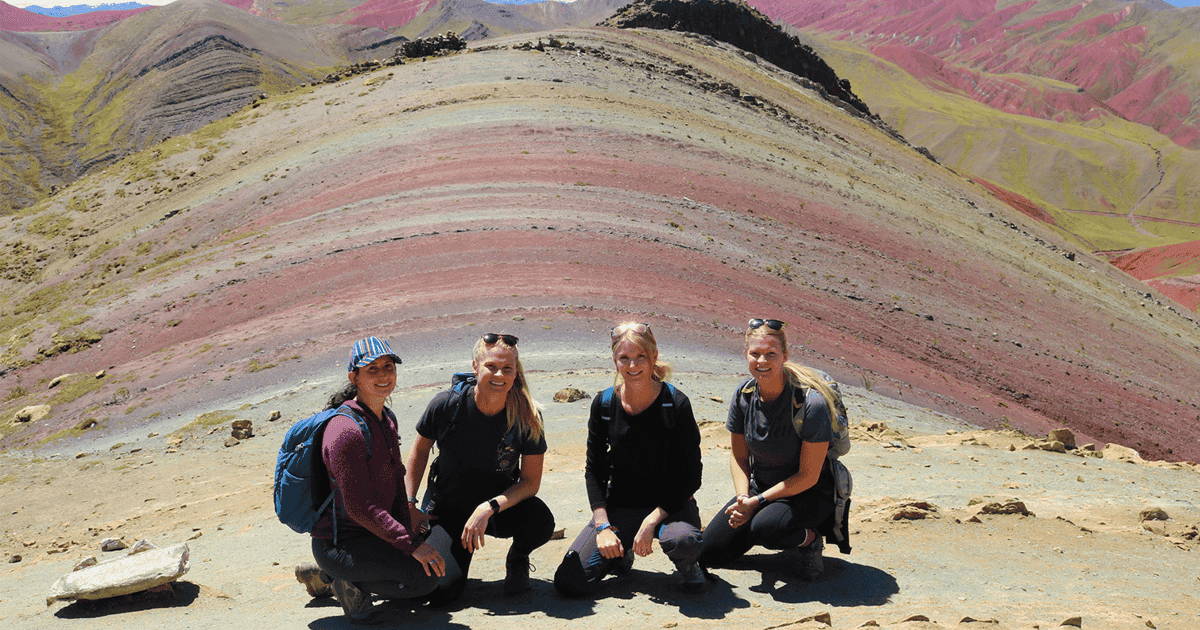 Desde Cuzco: excursión de 1 día a la montaña Palccoyo y comidas