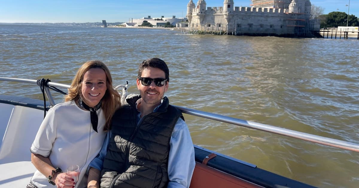Lisbon: Boat Experience with Drinks (Small Group, No Crowds)