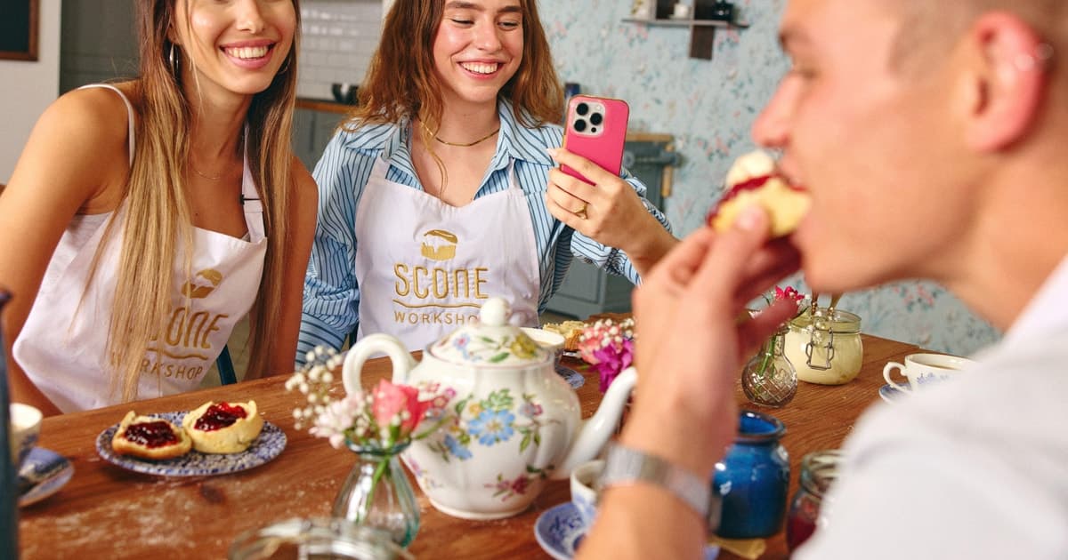 London: Traditional English Scone Making and Tea Workshop