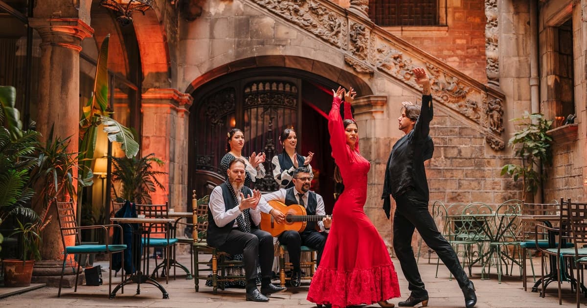 Barcelona: Espectáculo Flamenco en el Palau Dalmases