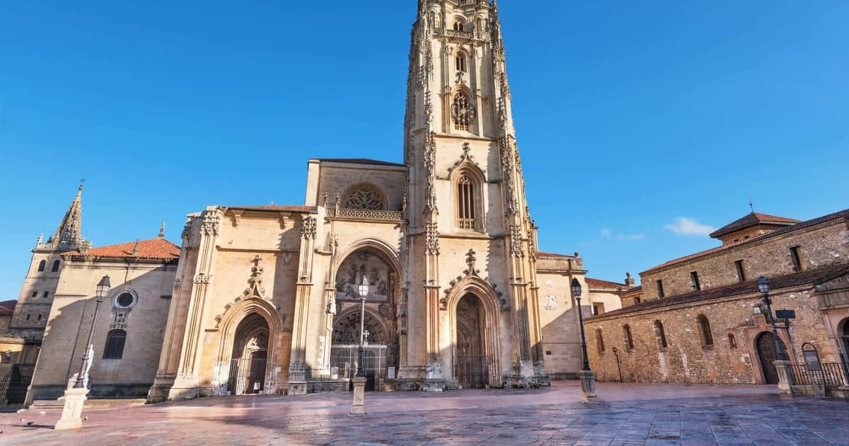 Hola, Oviedo: tour privado de 2 horas para conocer la ciudad con guía local