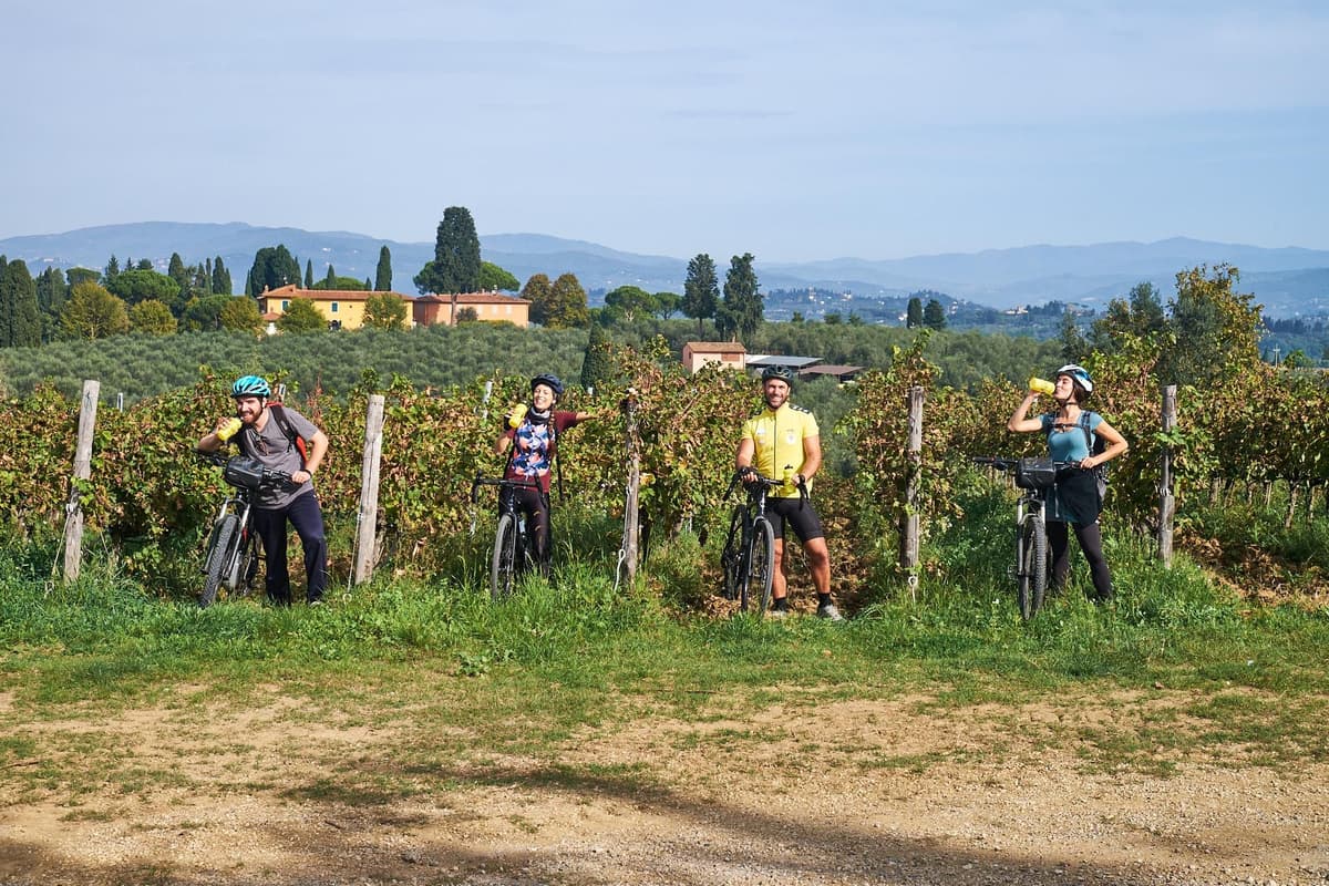 Florence: Chianti E-Bike Tour with Tuscan Lunch & Winery