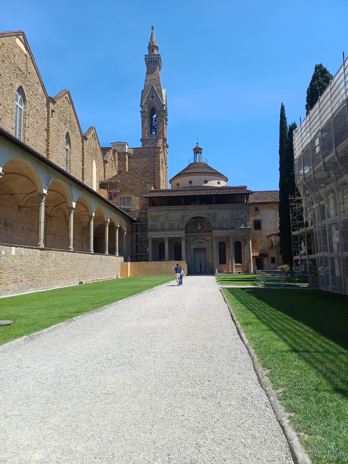 Florence: Guided walking tour to discover the Basilica di Santa Croce