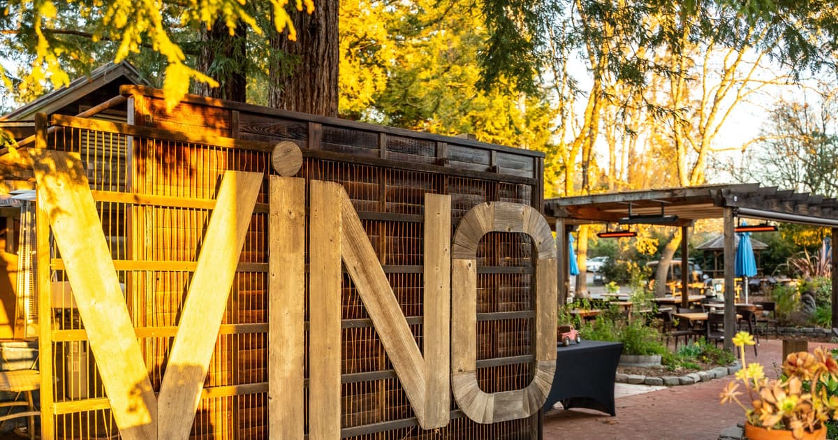 SF: Armstrong Redwoods & Wine Country Tour with Guide