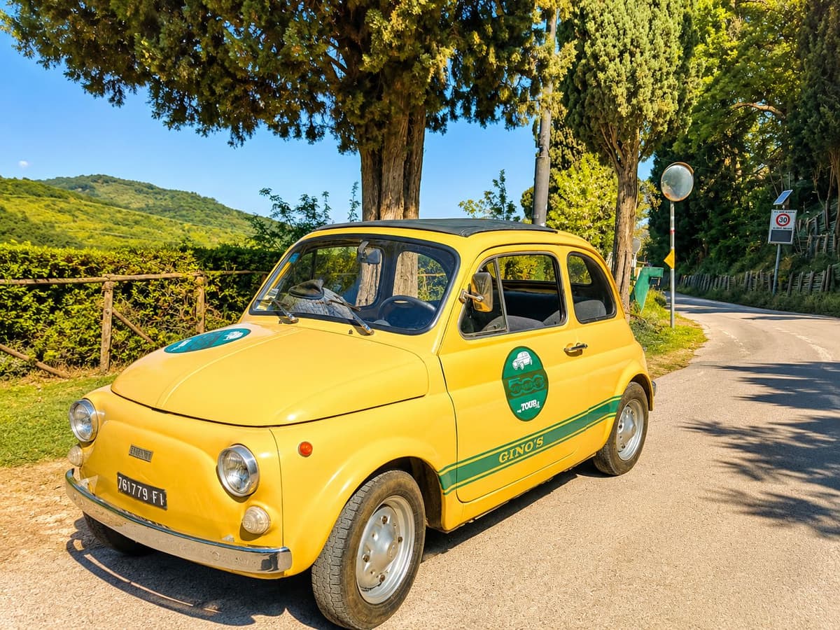 Chianti Vintage Fiat 500 Tour with Wine Tasting & Lunch