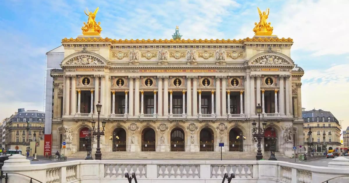 Tour privado por la Ópera Garnier con un artista de ballet y entrada para un espectáculo