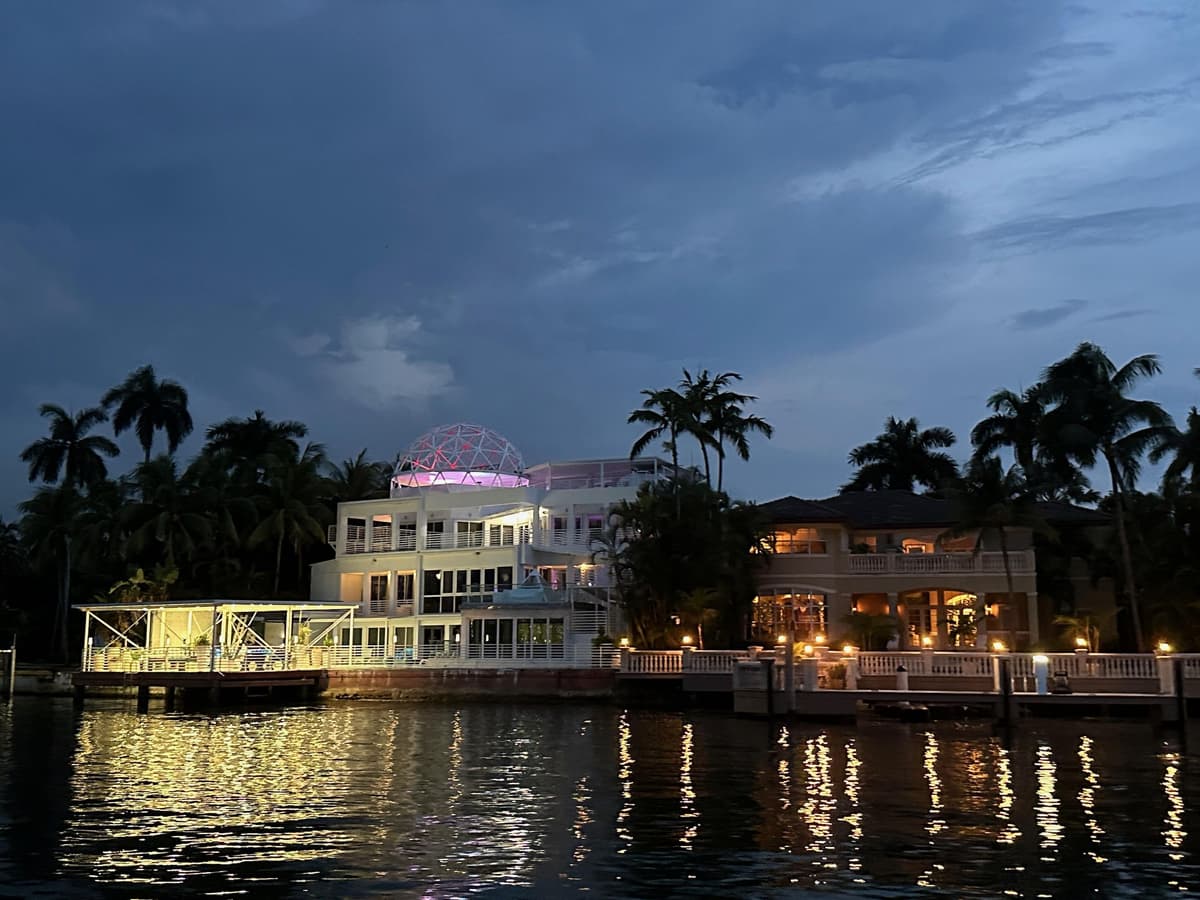 Tour en autobús y crucero por el paisaje urbano de Miami con 5 paradas y café
