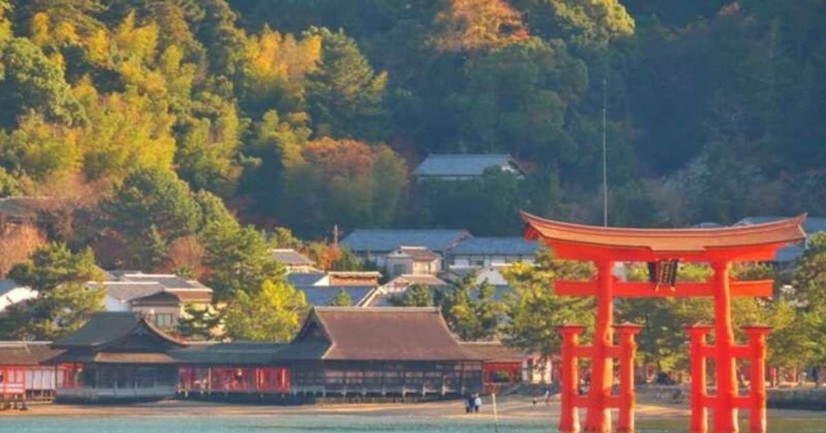From Osaka: Miyajima Roundtrip Bullet Train & Ferry Tickets