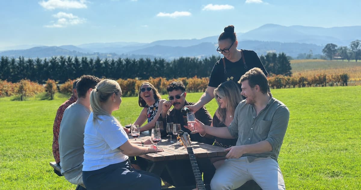 Wine Tour w Gin, Beer, Cider, Chocolate to the Yarra Valley