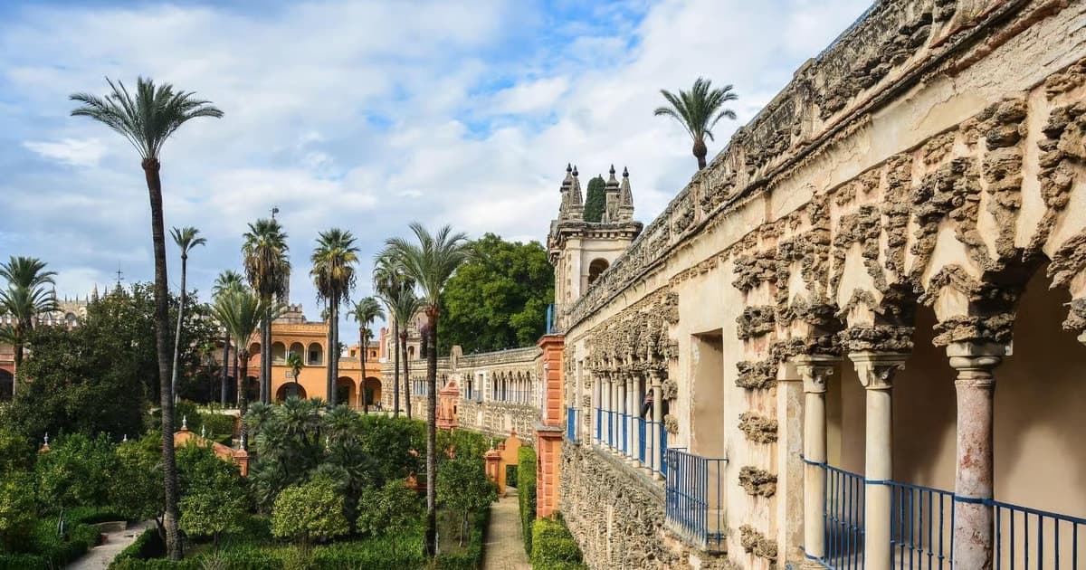 Sevilla: opciones de tour guiado por el Real Alcázar y la catedral
