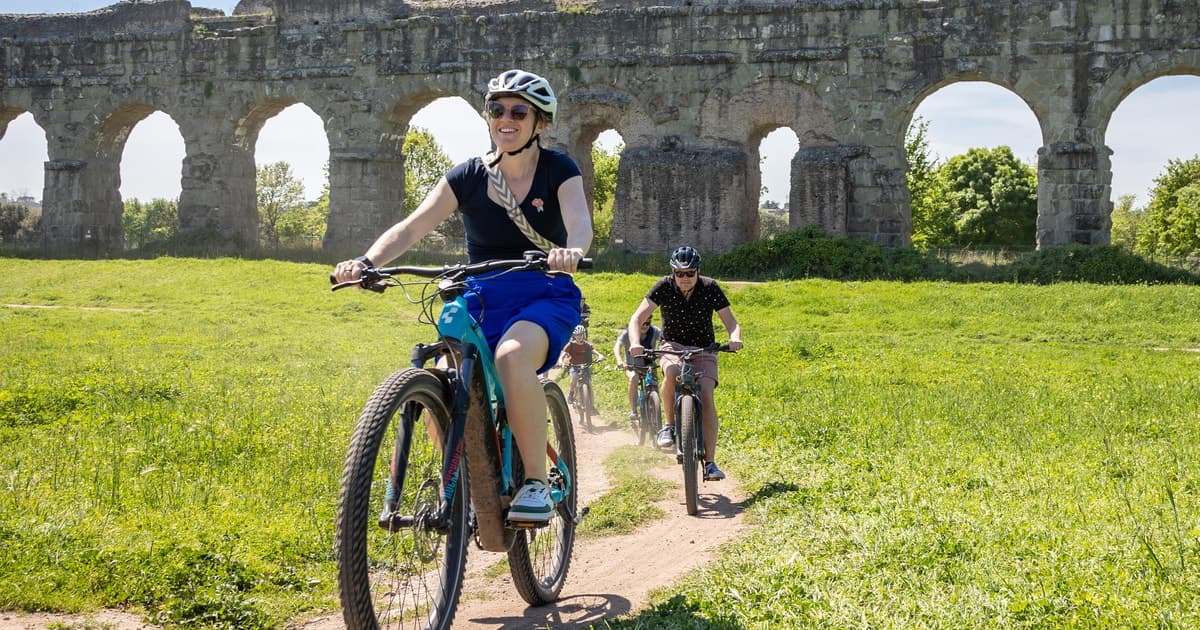 Rome: Appian Way & Aqueducts E-Bike Tour (Catacombs & Food)