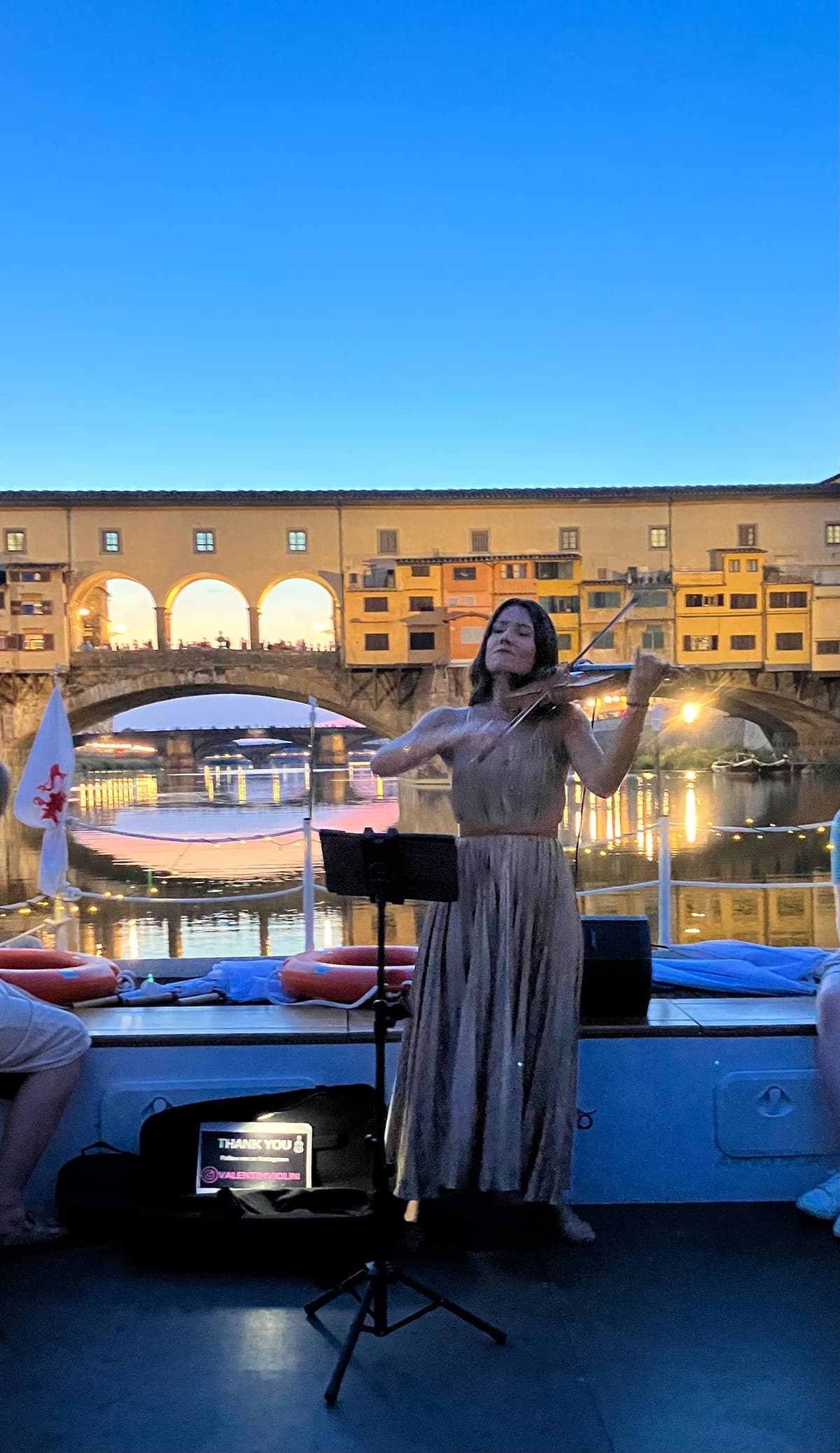 Florence: Arno River Cruise with a Live Concert