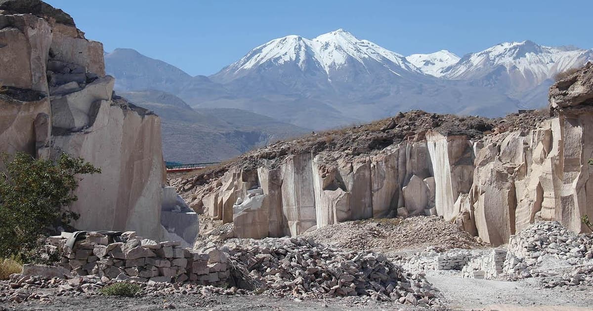 Arequipa: Ruta del Sillar y Petroglifos de Culebrillas