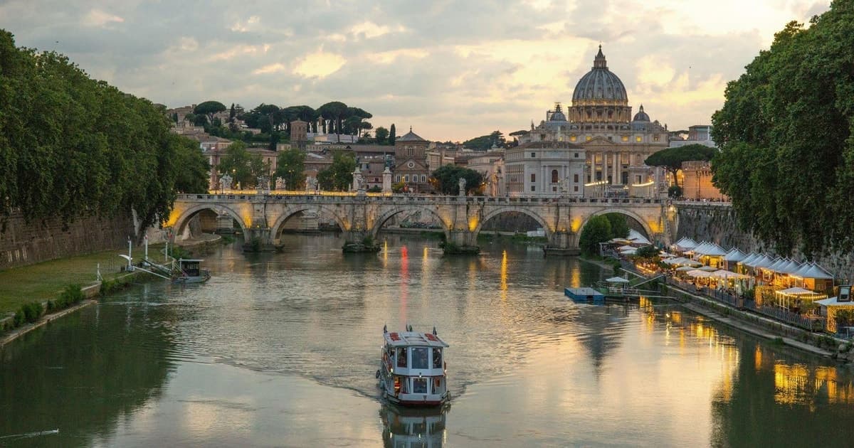 Vaticano: San Pedro, subterráneo y cúpula + guía digital