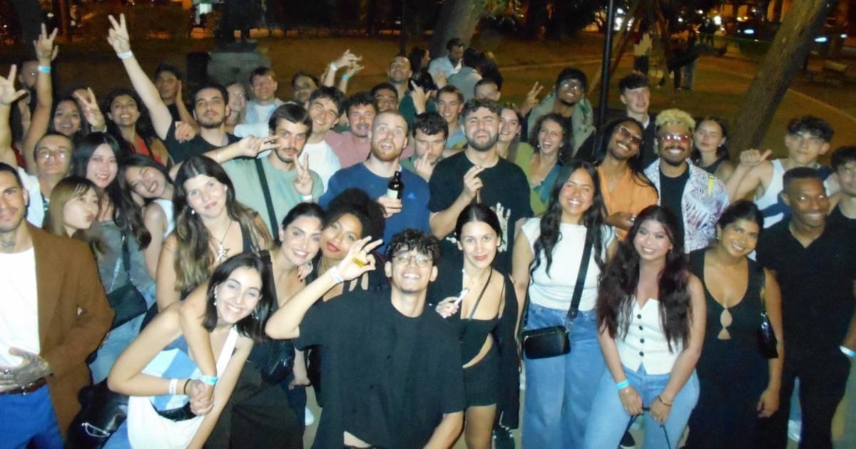Barcelona: AfterDark, bar de hielo y tour de vida nocturna frente a la playa