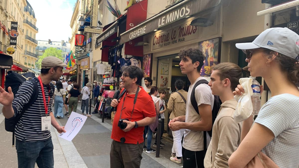 Paris: Notre-Dame Exterior and Latin Quarter Guided Walk