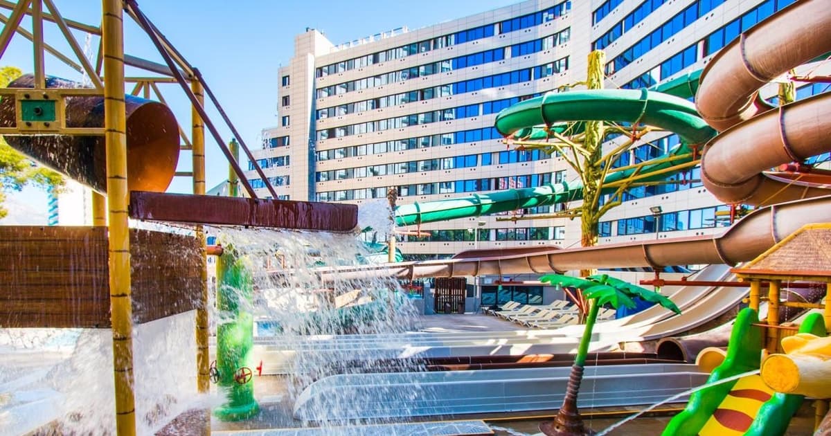 Benidorm: Pase de un día a los Jardines de la Roca Mágica
