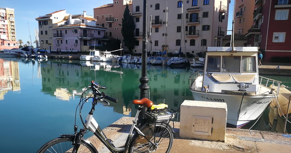Valencia en Bici: La Huerta, la Venecia valenciana y las Torres Medievales