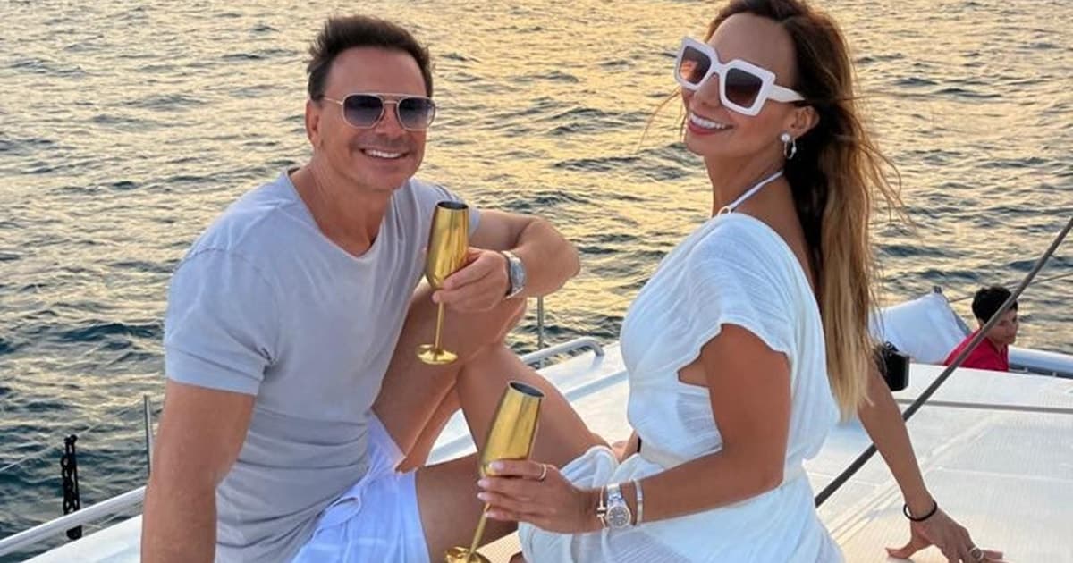 Palma: paseo en catamarán de 2 horas al atardecer con aperitivo y canapés