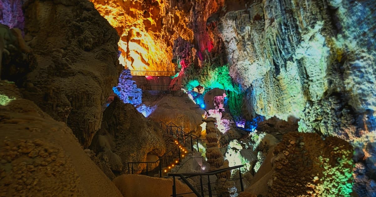 Alicante: Explore the Canelobre Caves and the Charm of Busot