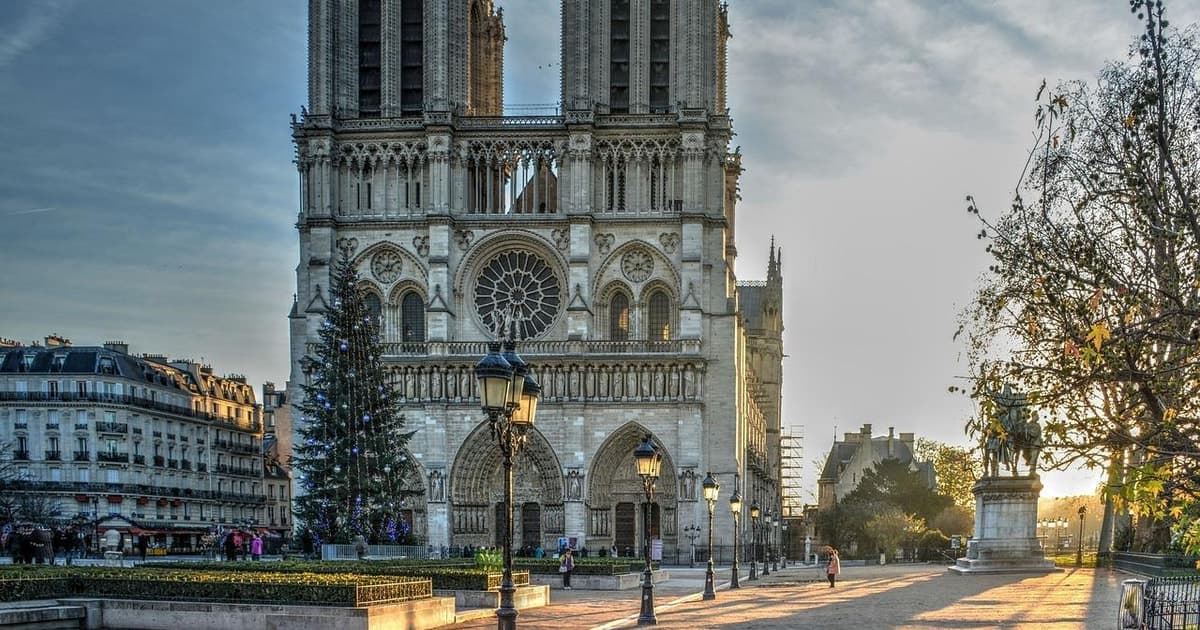 Tour privado guiado por la catedral de Notre Dame y el Tesoro