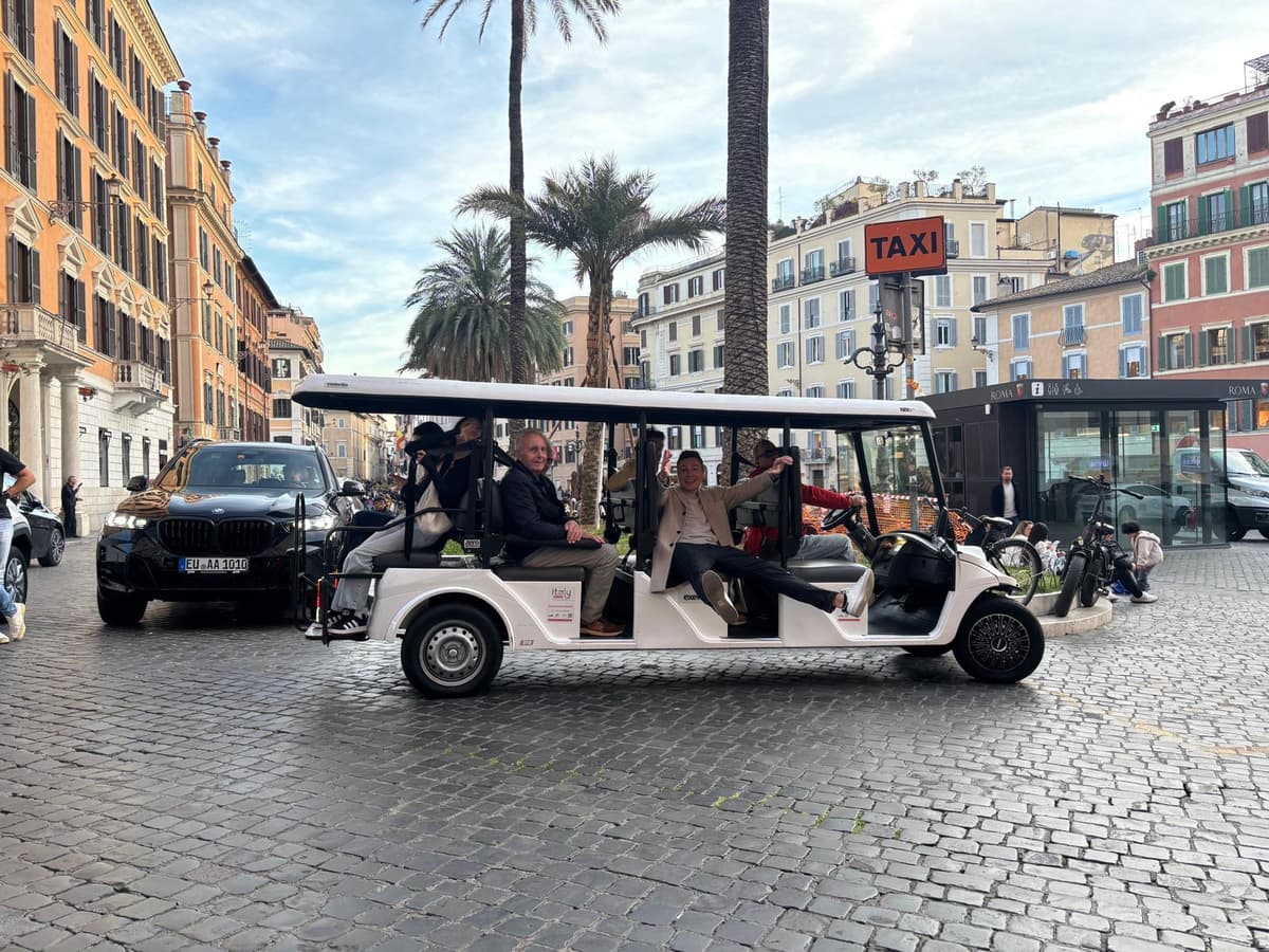 Rome: Small-Group Evening Golf Cart Tour with Guide