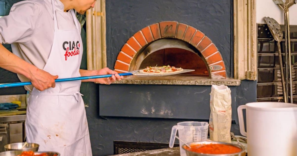 Florence VIP Pizza and Gelato Experience with Unlimited Wine