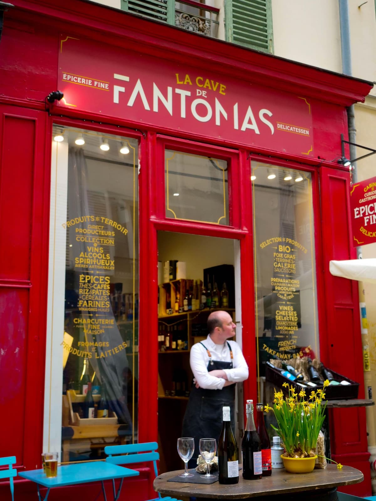 Oyster and white wine tasting in the heart of Montmartre
