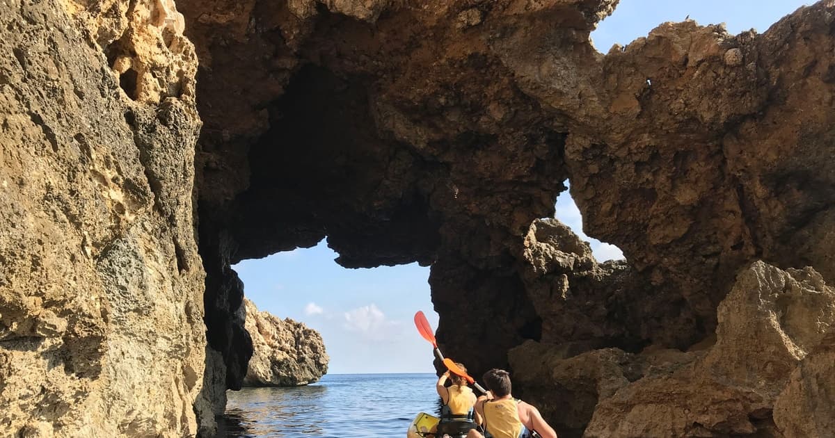 Mallorca: descubrimiento en kayak, esnórquel, saltos desde acantilados y cuevas