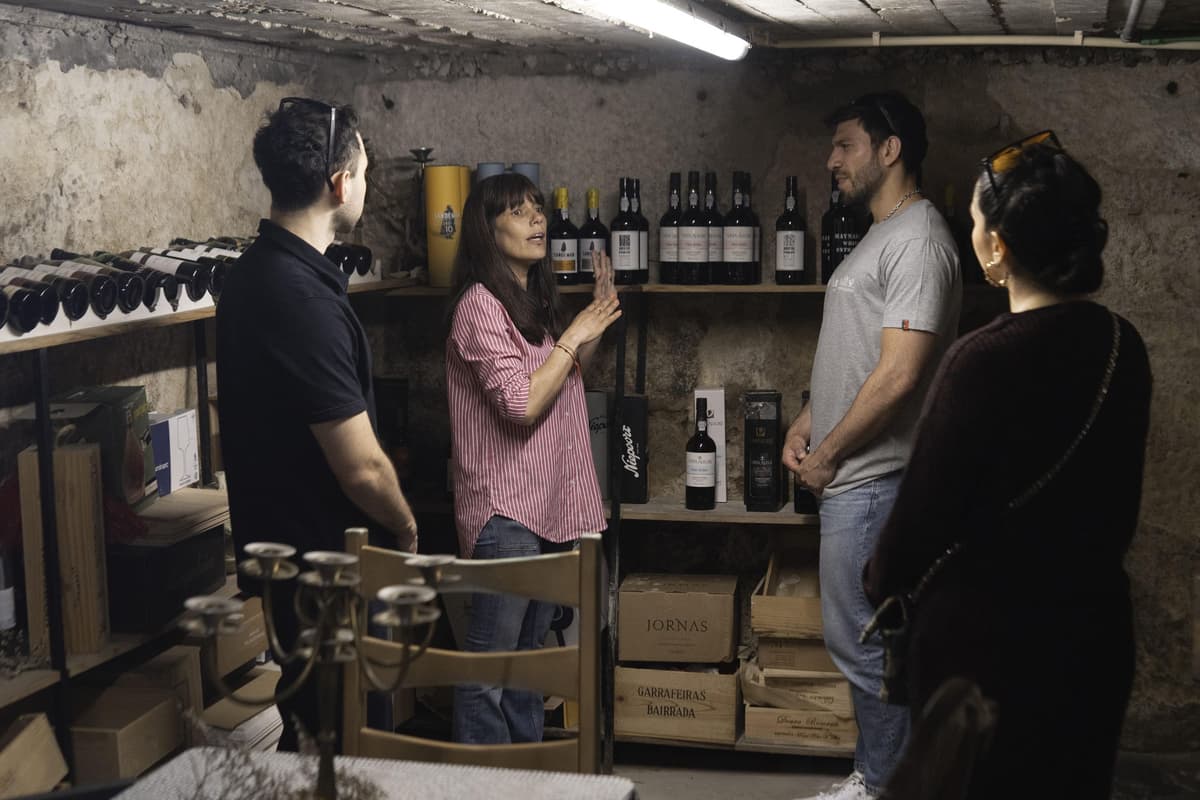 Porto: Cheese and Port Wine Tasting in a Unique Place