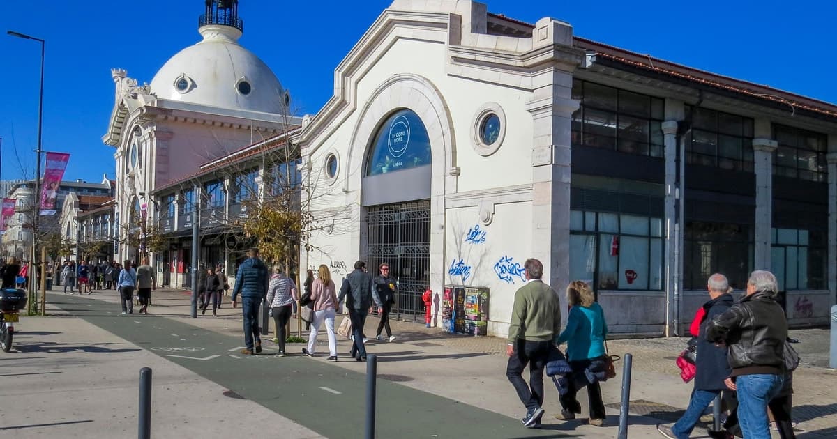 Lisbon: Mercado da Ribeira Tour and Cooking Class