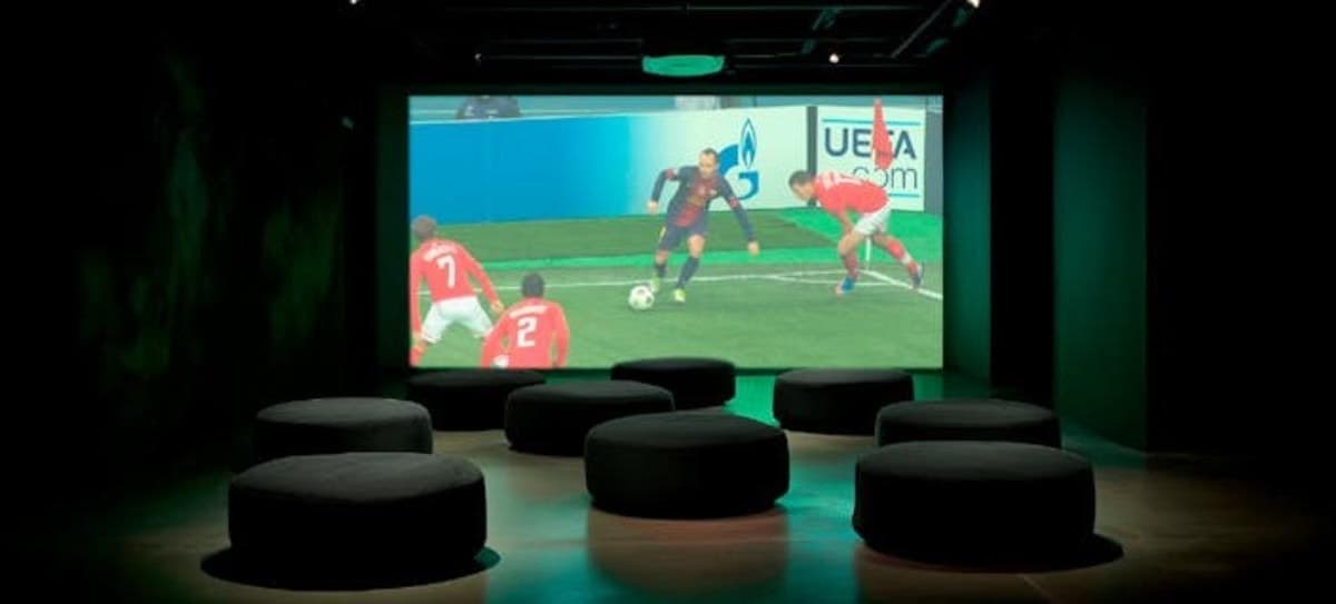 Barcelona: entrada a la exposición de Andrés Iniesta y tour de la ciudad