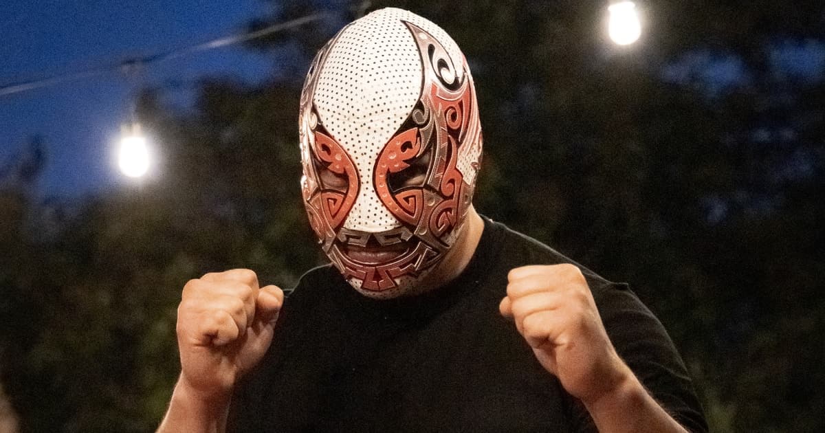 Lucha Libre Secreta en CDMX: Charla con un luchador y boletos incluidos.