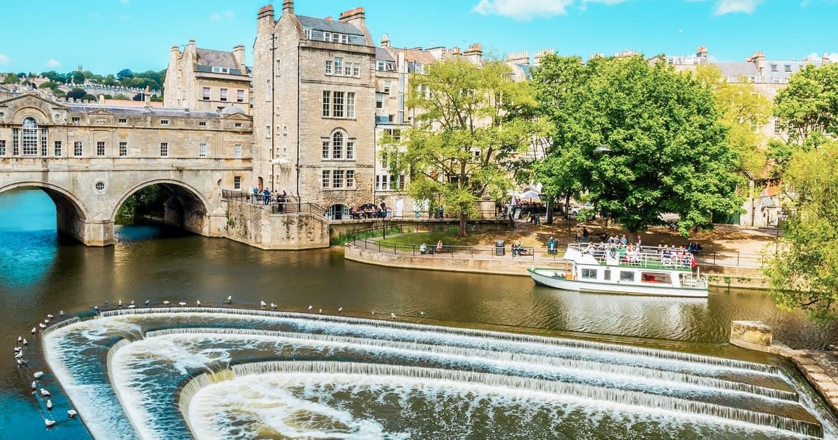 Stonehenge & Bath: Full-Day Coach Tour from London