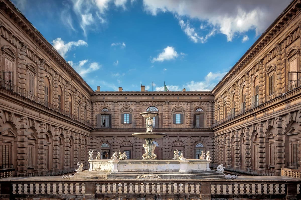 Florence: Pitti Palace Guided Tour With Entry Tickets