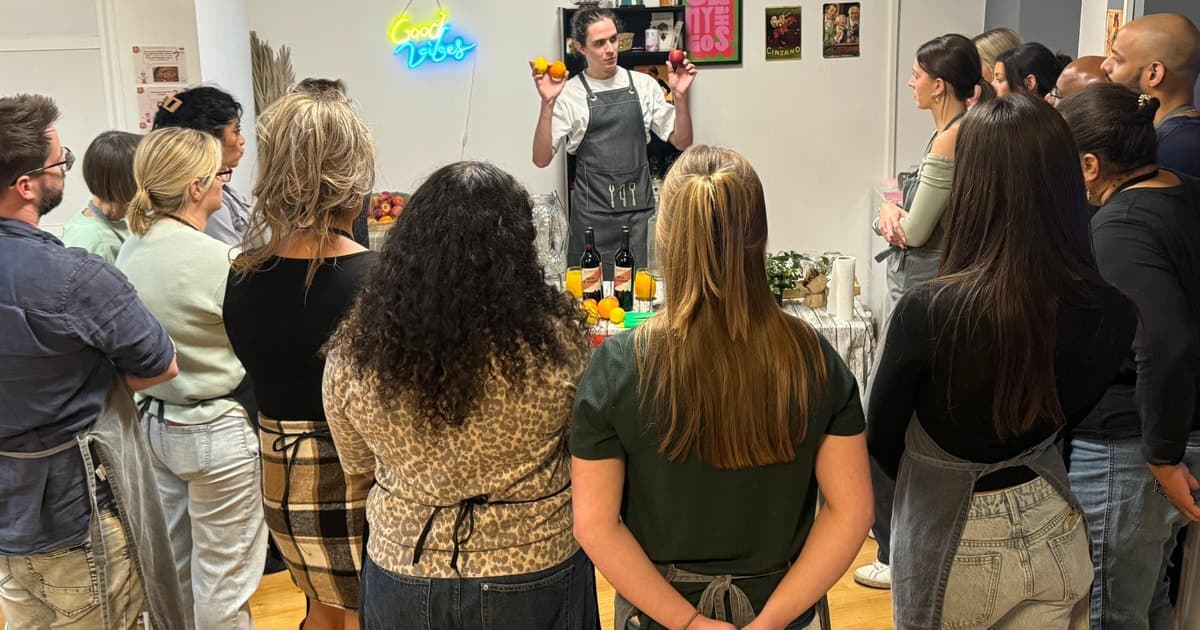 Central Madrid: Sangría Workshop & Tasting with Local Cheese