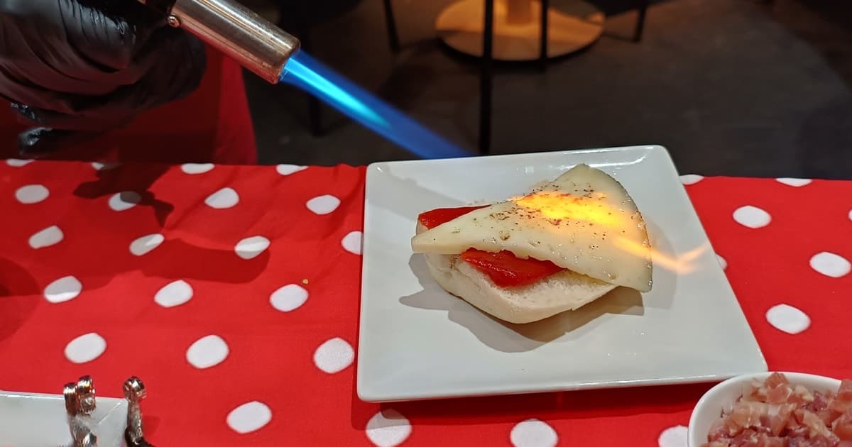 Laboratorio de tapas en Madrid: taller de tapas + sangría ilimitada