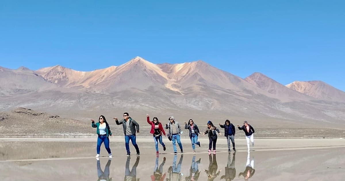 Arequipa: tour por la laguna de Salinas con desayuno y aguas termales